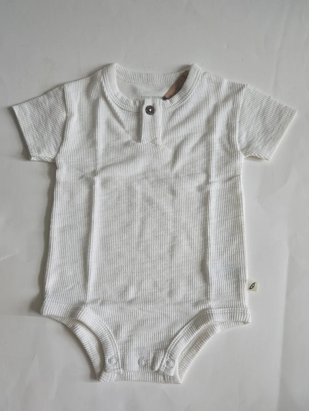 NWT Easy-Peasy Organic Cotton 3-Piece Set 18M Floral Shorts Onesie Tee